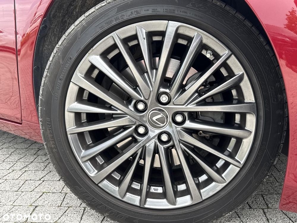 Lexus ES 300h Business Edition - 10
