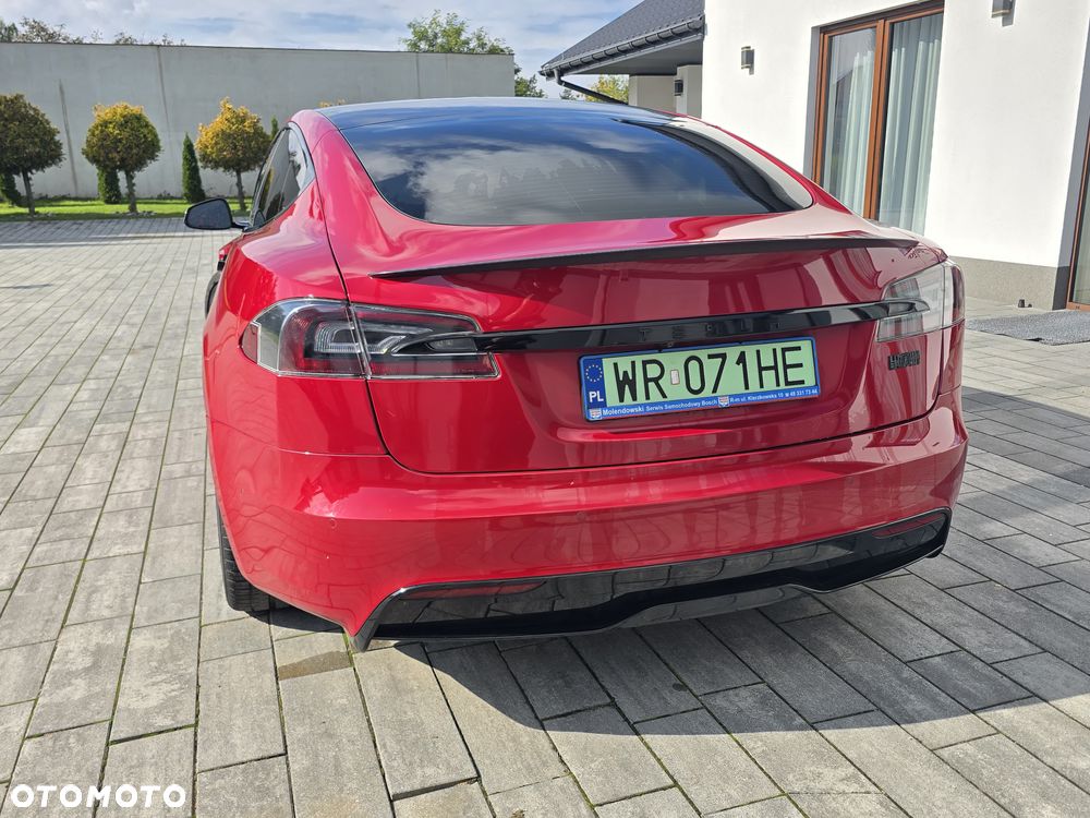 Tesla Model S Plaid - 10