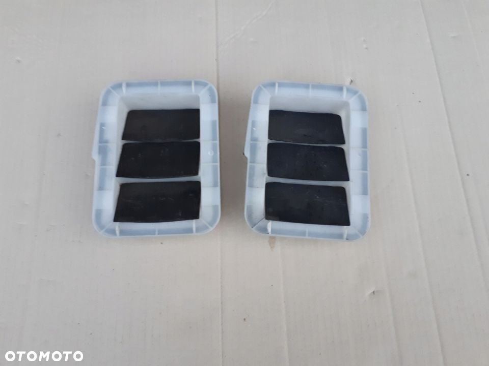 Toyota Verso 09-18 Auris 06-18 Kratka Wentylacyjna Tył - 2