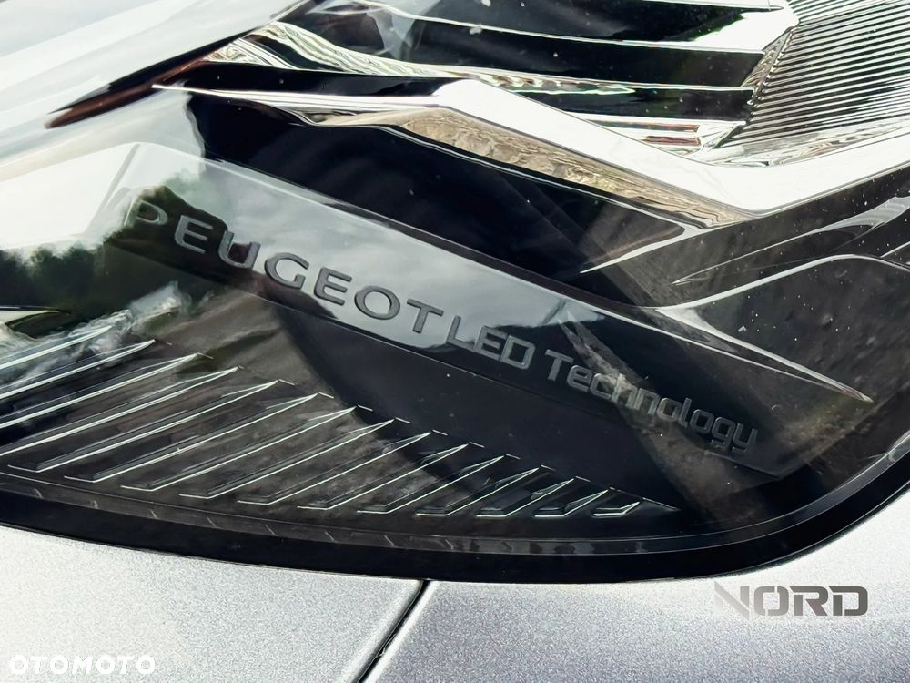 Peugeot 2008 PureTech 130 EAT8 Allure - 13