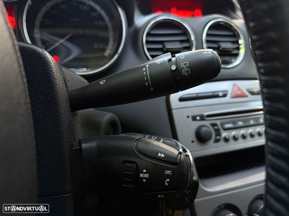 Peugeot 308 1.6 HDi Executive - 24