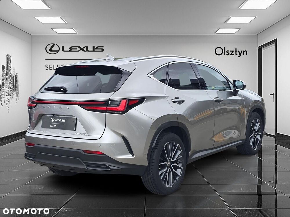 Lexus NX 350h Omotenashi AWD - 3