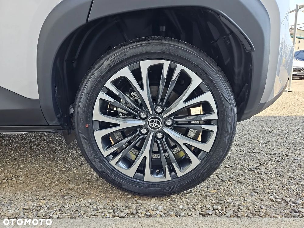 Toyota Yaris Cross - 8