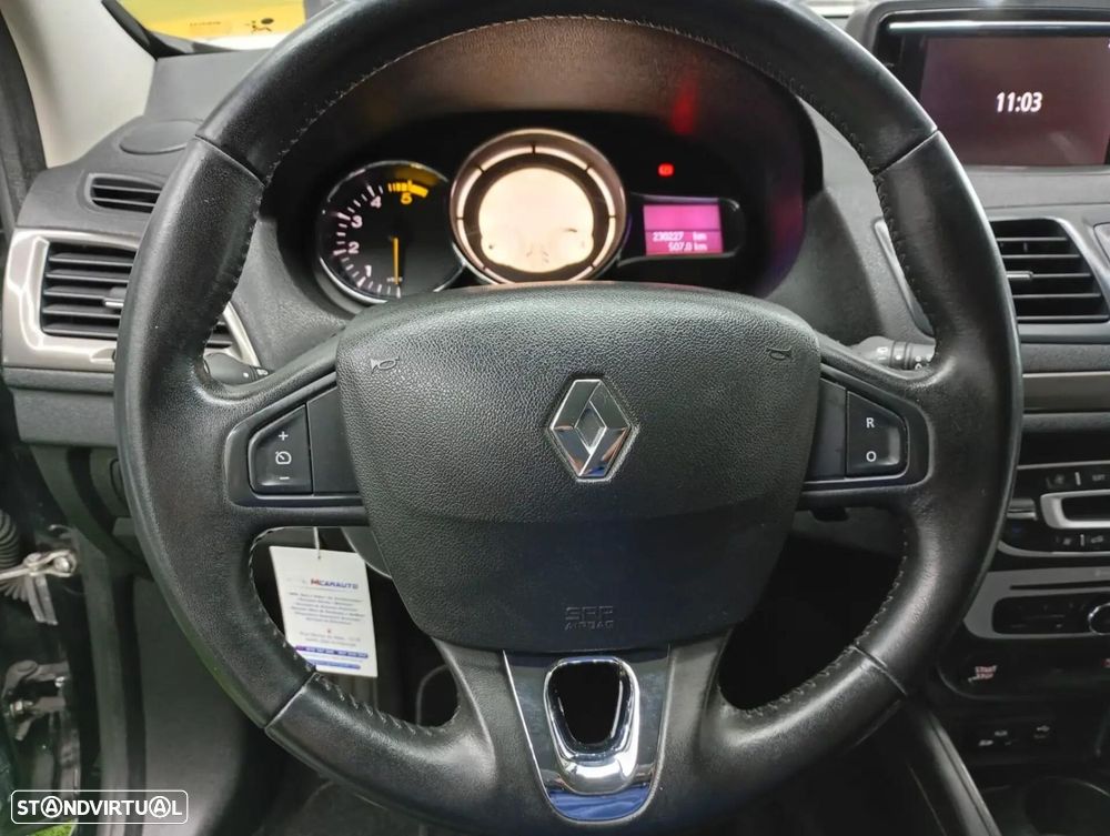 Renault Mégane Sport Tourer - 8