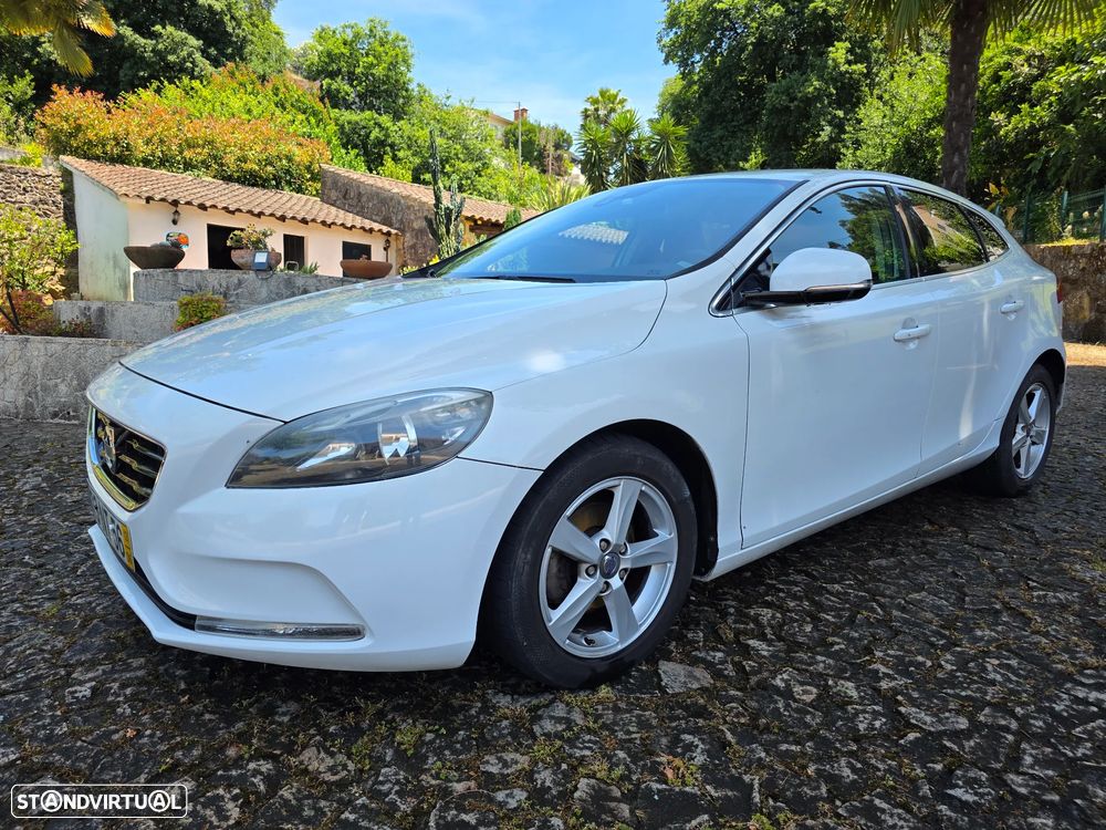 Volvo V40 1.6 D2 Momentum - 2