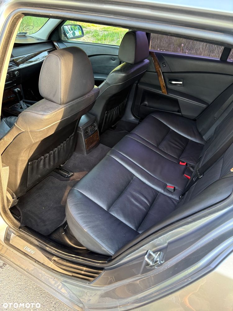 BMW Seria 5 535d - 12