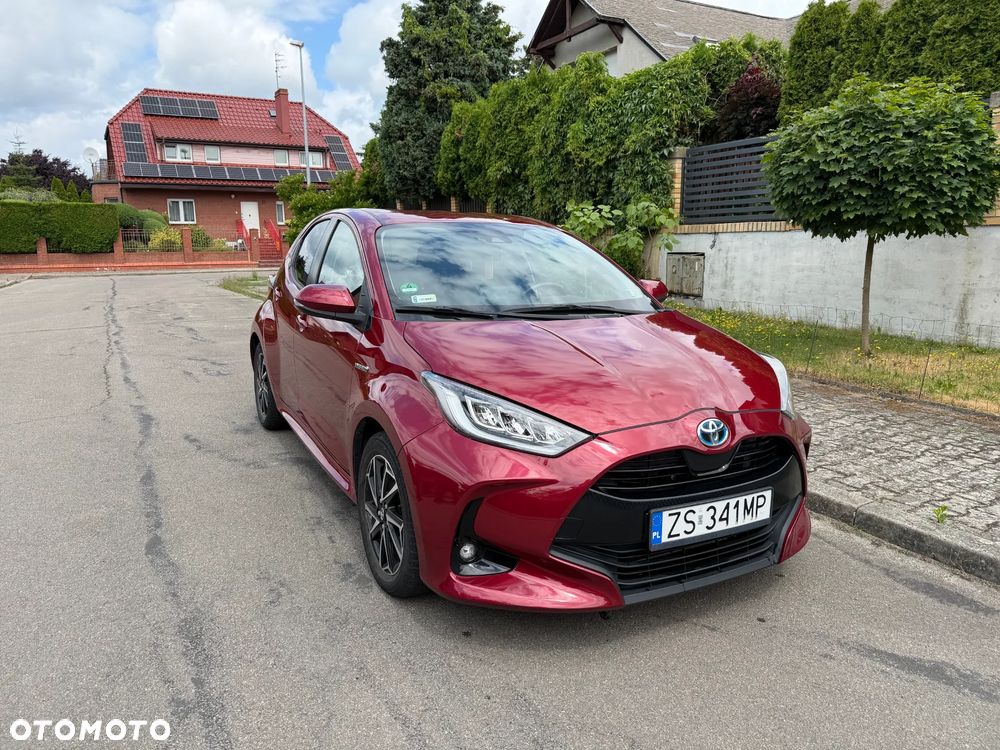 Toyota Yaris Hybrid 100 Active - 13