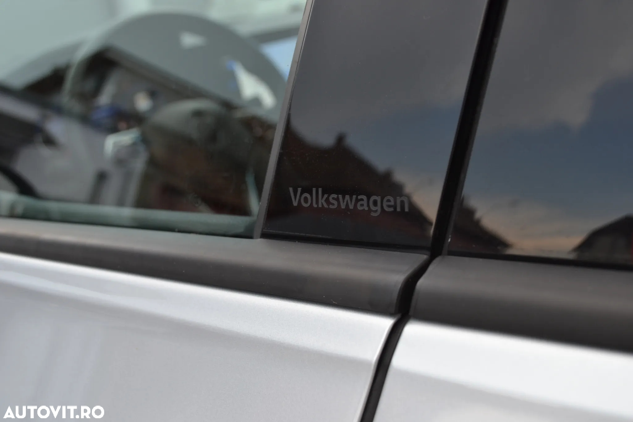 Volkswagen Golf Variant 2.0 TDI 150CP DSG R-Line - 39