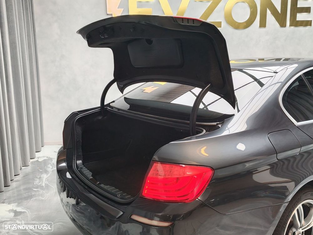 BMW 520 d Auto - 25