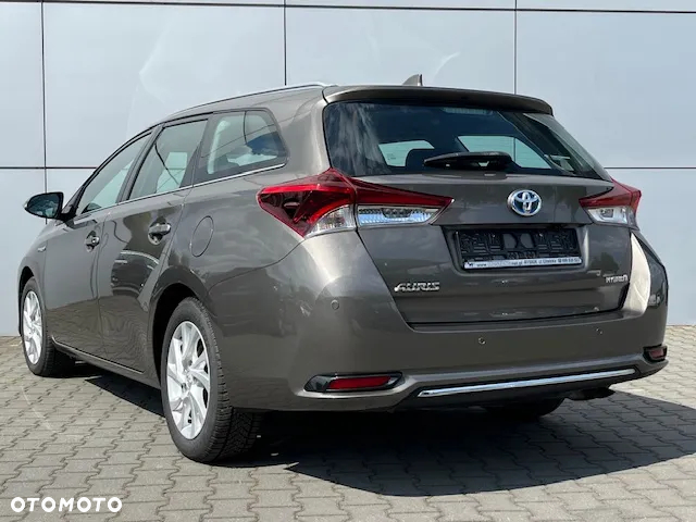 Toyota Auris Hybrid 135 Active - 10