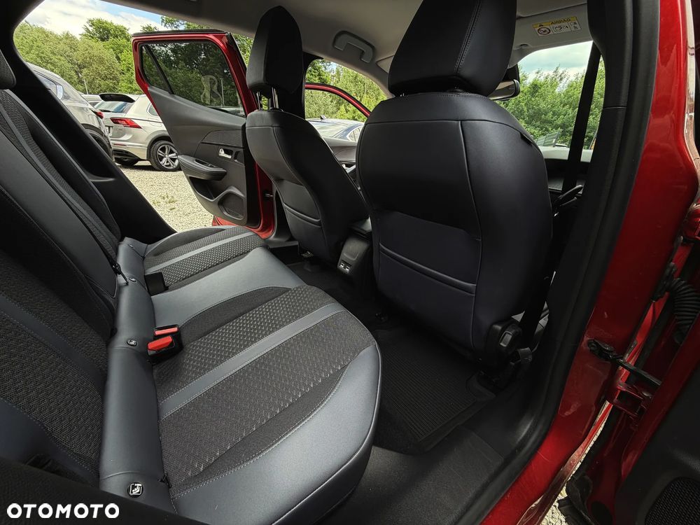 Peugeot 2008 1.5 BlueHDi Allure Pack S&S EAT8 - 20