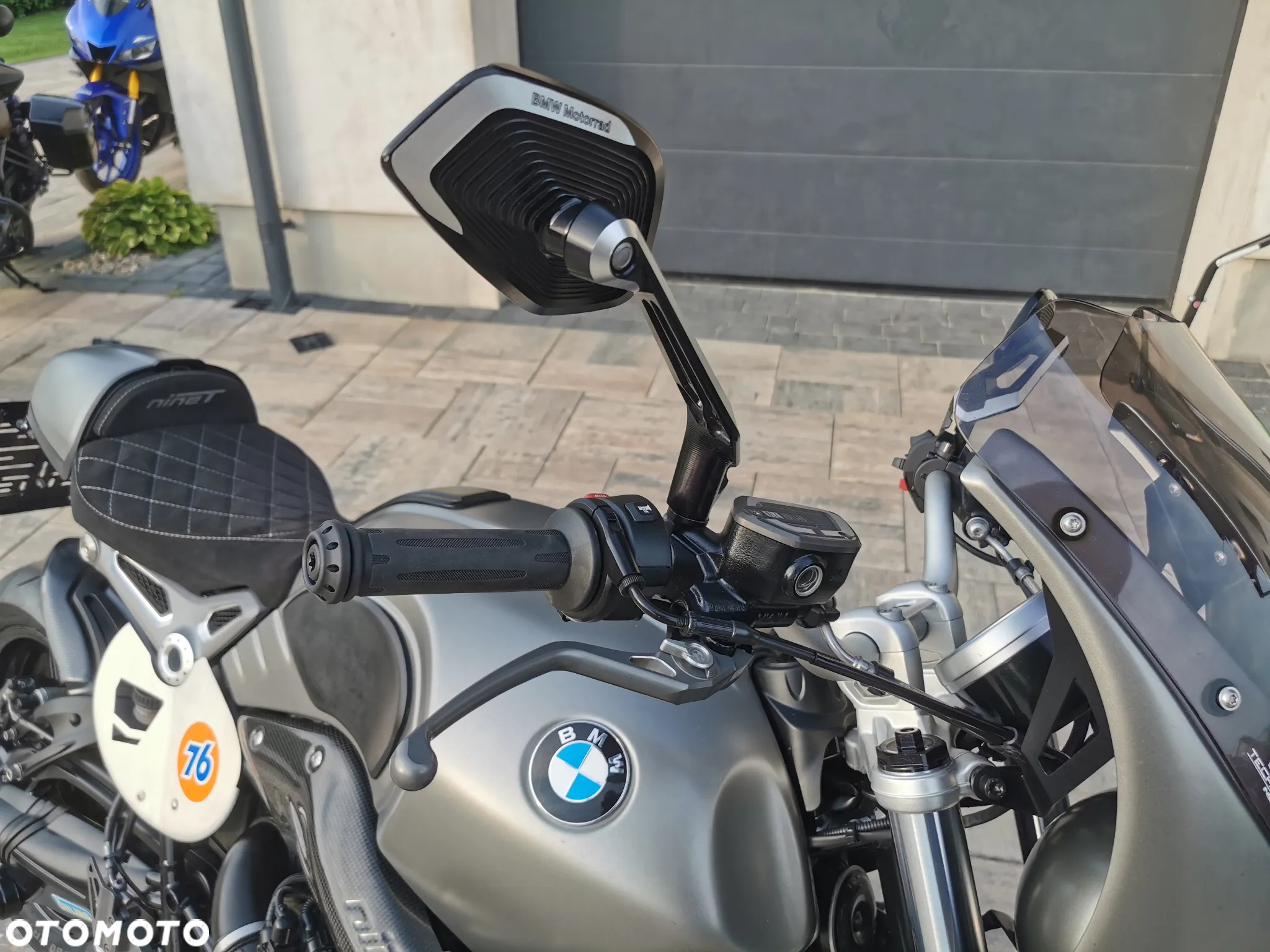 BMW R - 27