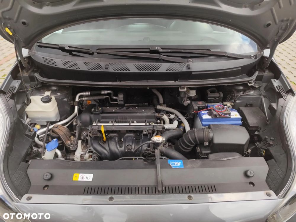 Hyundai ix20 1.4 Premium - 11