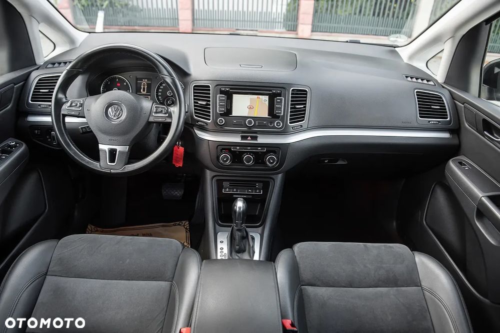 Volkswagen Sharan 2.0 TDI DSG BlueMotion Technology Highline - 26