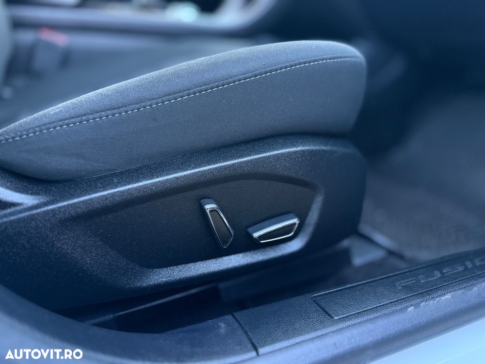 Ford Fusion - 12