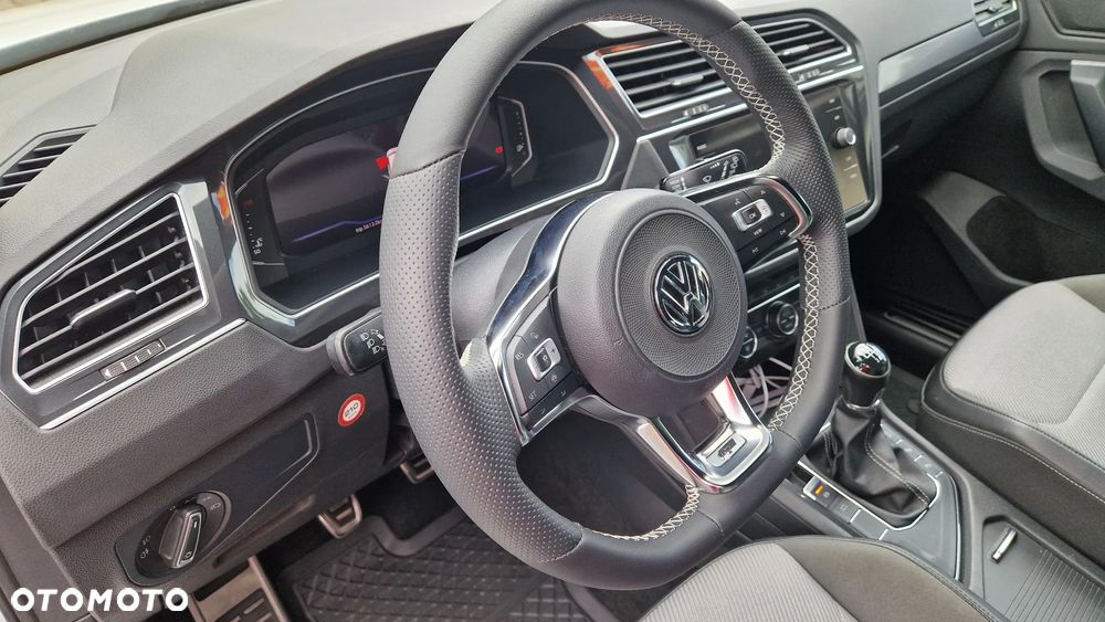 Volkswagen Tiguan 2.0 TDI SCR R-Line - 12