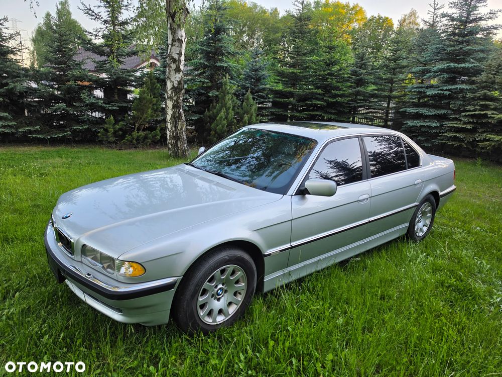 BMW Seria 7 740iL - 17