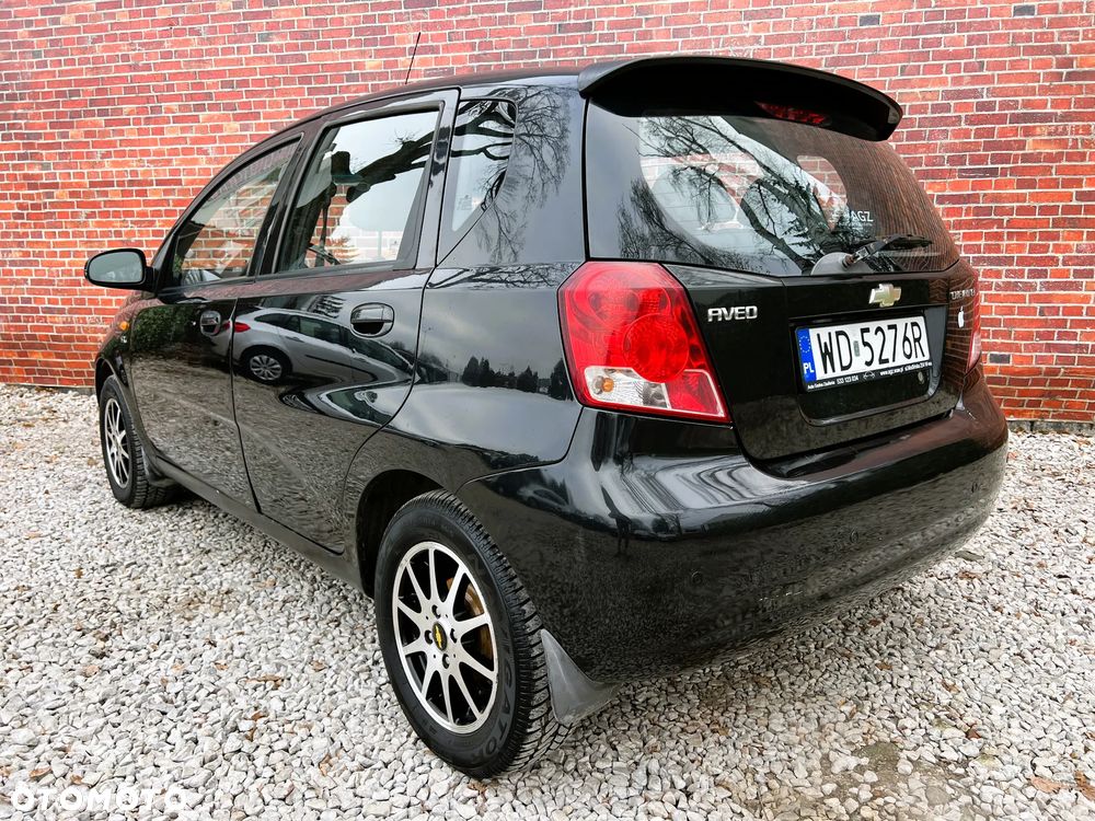 Chevrolet Aveo - 4