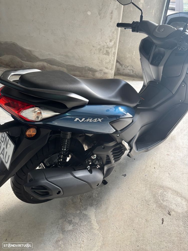 Yamaha NMAX - 4