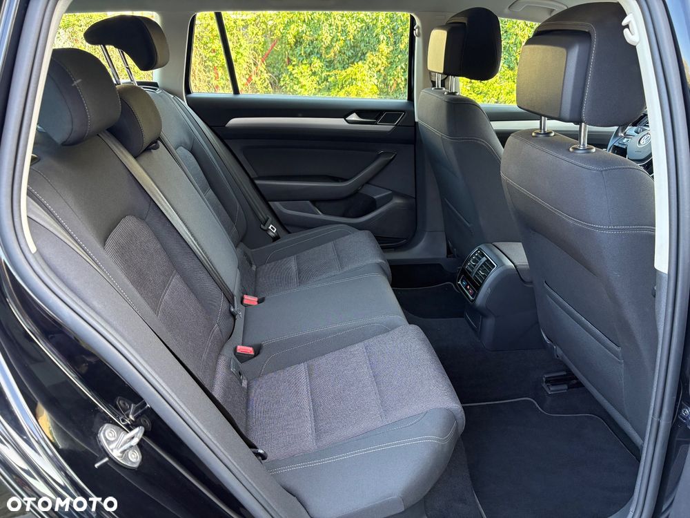 Volkswagen Passat Variant 1.5 TSI EVO Comfortline DSG - 20