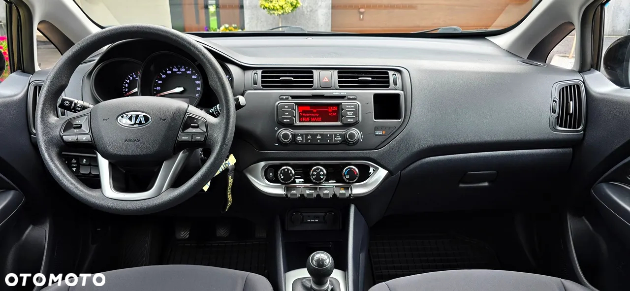 Kia Rio - 5