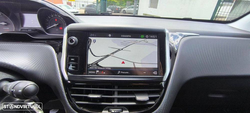 Peugeot 208 1.2 PureTech Allure - 20