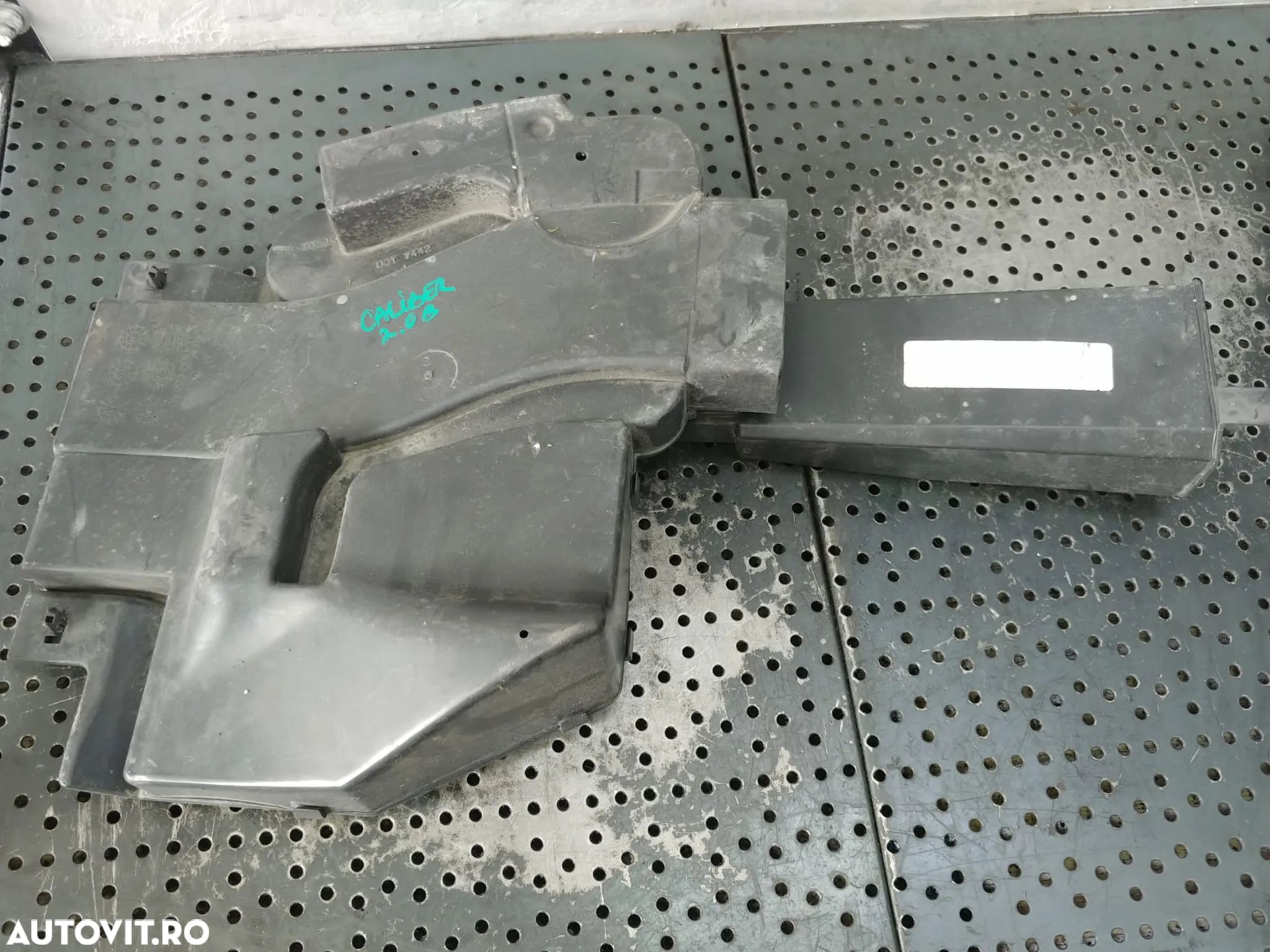 tubulatura admisie  dodge caliber 2.0 b dupa 2006  04891630ad - 1