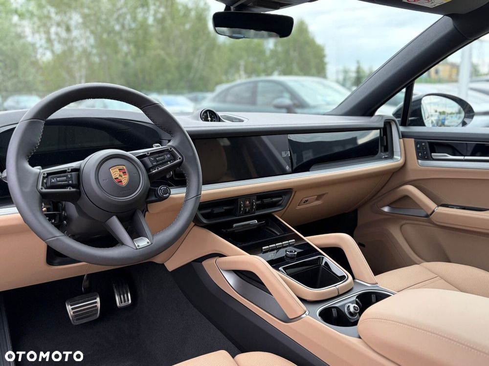 Porsche Cayenne - 22