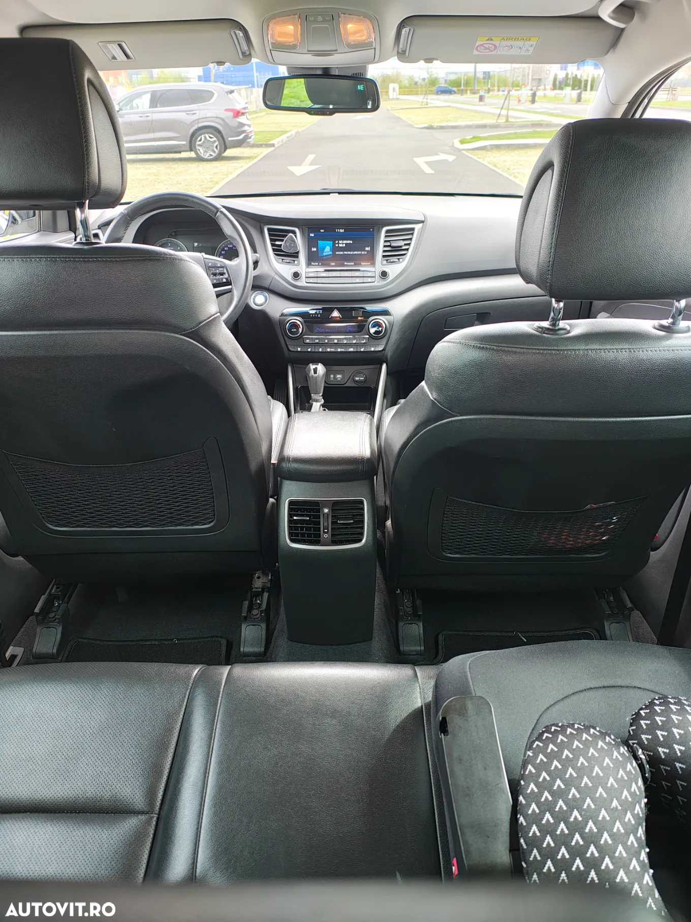 Hyundai Tucson 2.0 CRDI 4WD 6AT Premium+ - 12