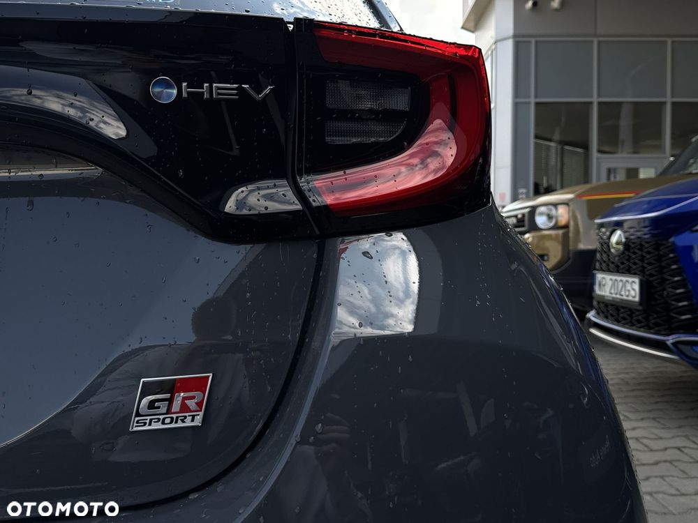 Toyota Yaris - 11