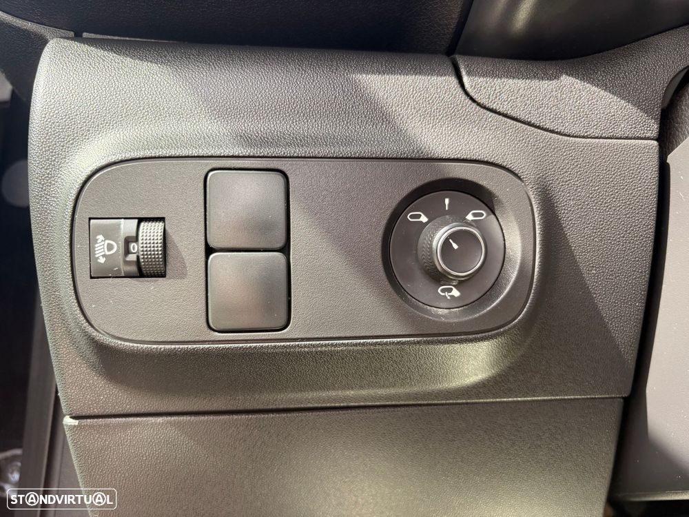 Citroën C3 1.5 BlueHDi C-Series - 22