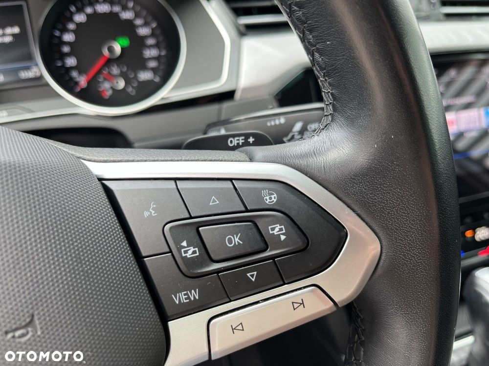 Volkswagen Passat - 27