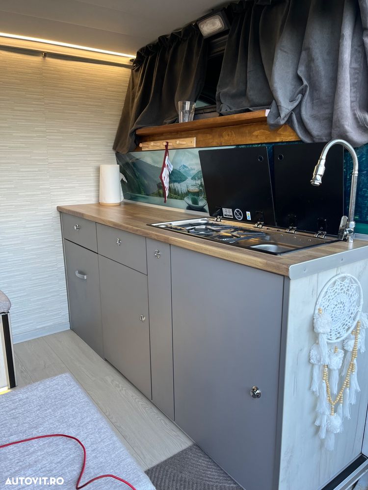 Mercedes-Benz Sprinter - 6