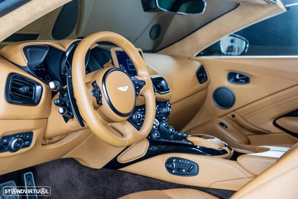 Aston Martin Vantage Roadster V8 - 29