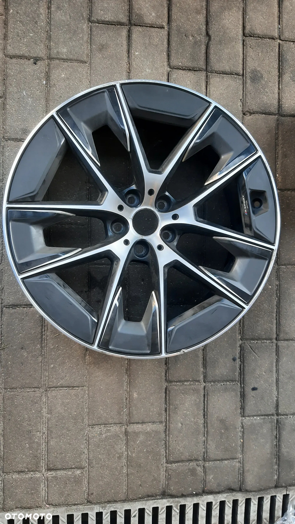 Felga aluminiowa BMW OE G30 G31 8.0" x 20" 5x112 ET 29 6895212