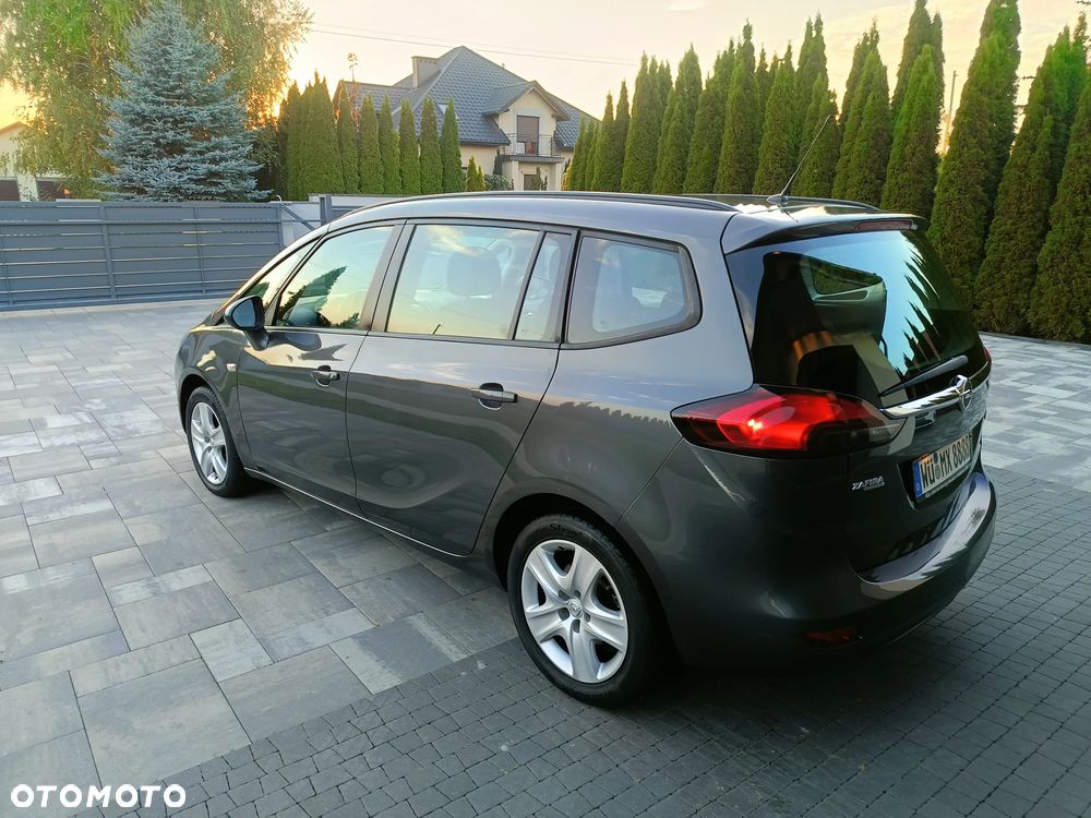 Opel Zafira - 12