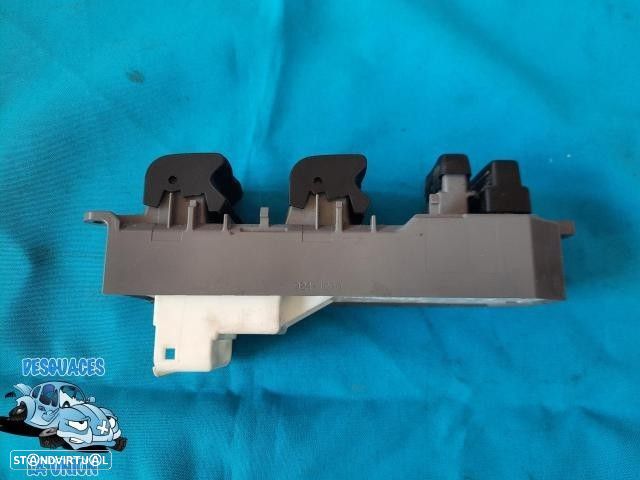 COMANDO ELEVADOR DE VIDRO FRONTAL ESQUERDO TOYOTA AURIS 2007 -192835 - 1