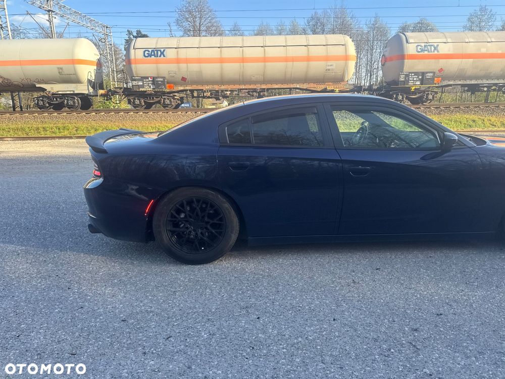 Dodge Charger - 8