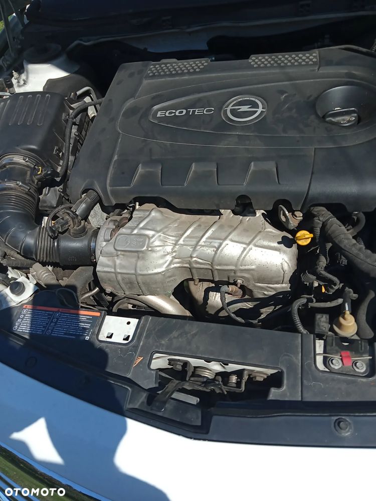 Opel Insignia 2.0 CDTI - 11