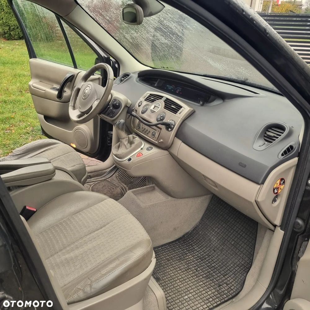 Renault Scenic 1.6 Confort Privilege - 12