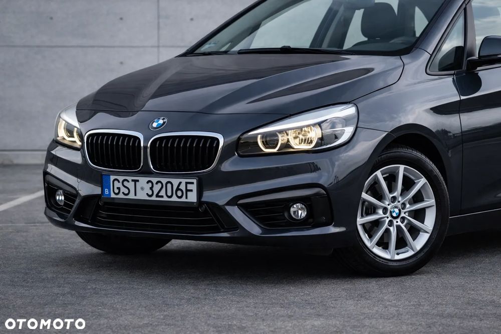 BMW Seria 2 218i - 9