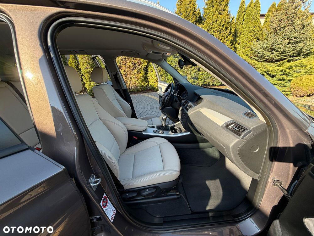 BMW X3 xDrive20d - 23