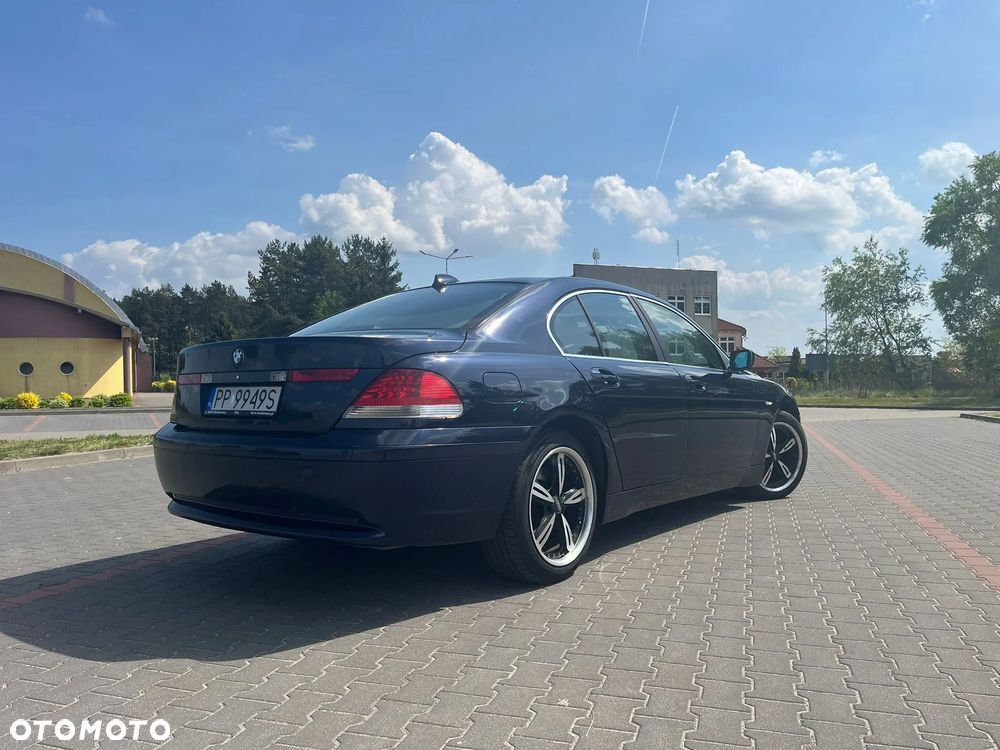 BMW Seria 7 740d - 17
