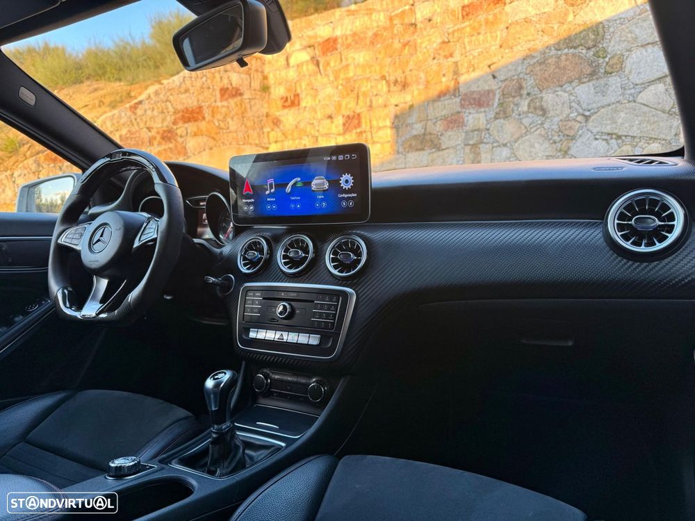 Mercedes-Benz A 180 d AMG Line - 24