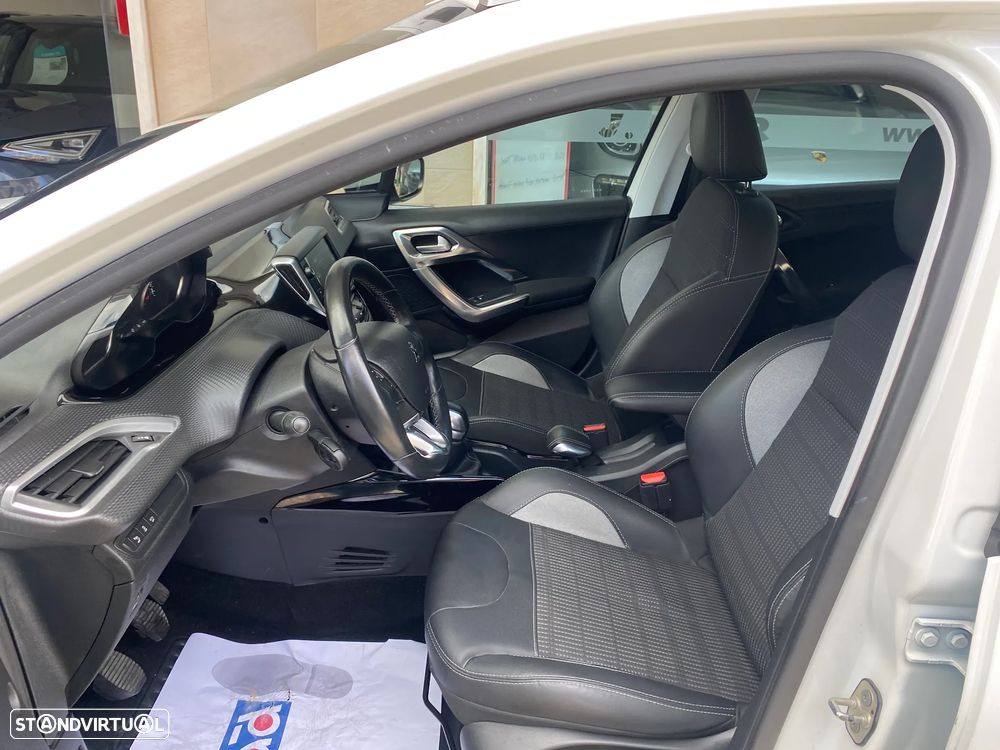 Peugeot 2008 PureTech 110 Stop&Start Allure - 36