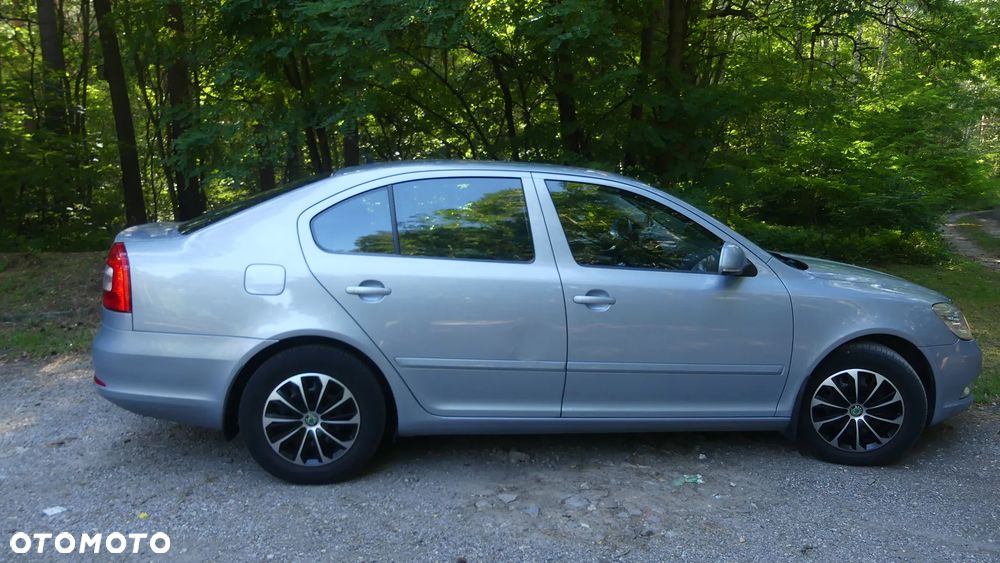 Skoda Octavia 1.4 - 8