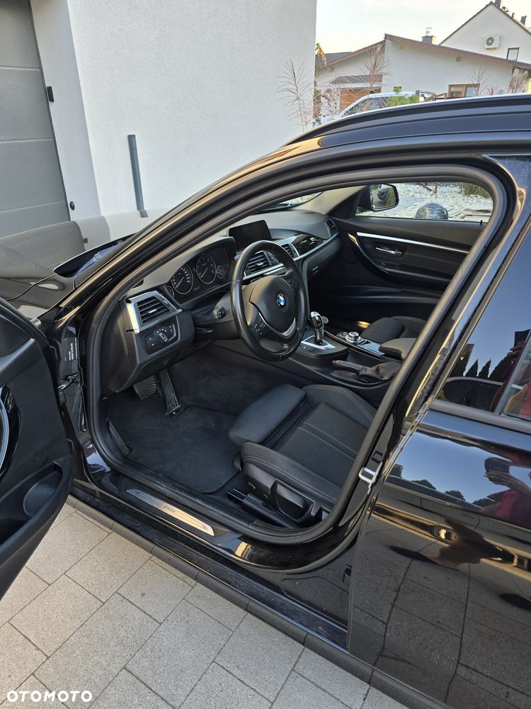 BMW Seria 3 2017 photo 3