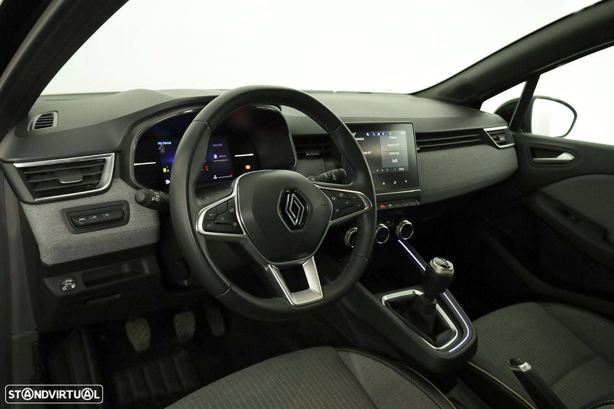 Renault Clio 1.0 TCe Techno Bi-Fuel - 7