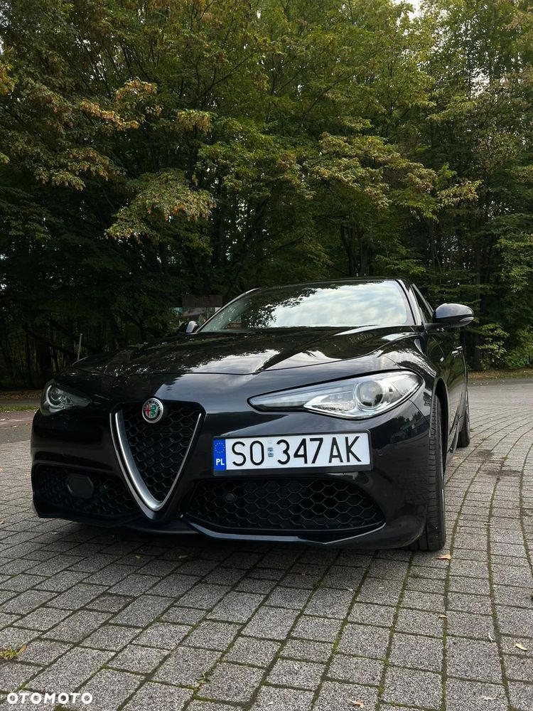 Alfa Romeo Giulia 2.0 Turbo 16V AT8-Q4 Veloce - 11