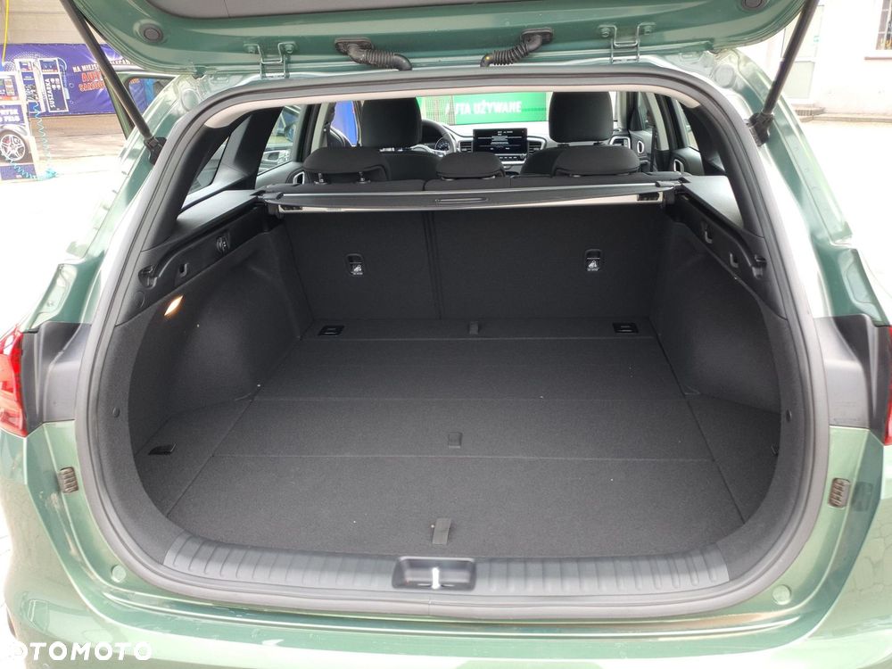 Kia Ceed 1.5 T-GDI M - 16